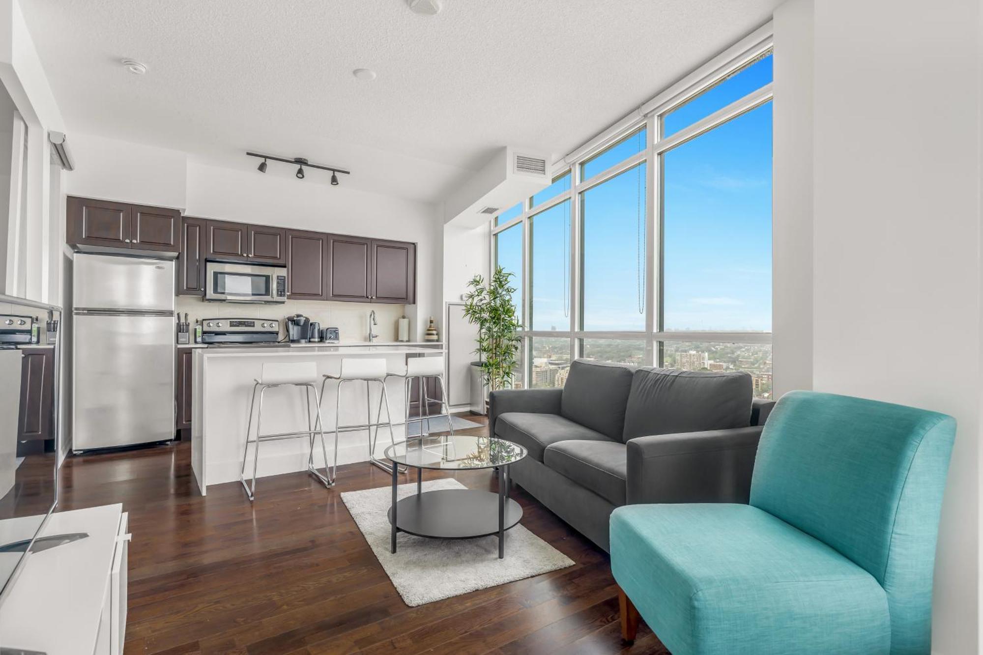 2 Bedroom Waterfront Condo Downtown W/ Free Parking Toronto Bagian luar foto